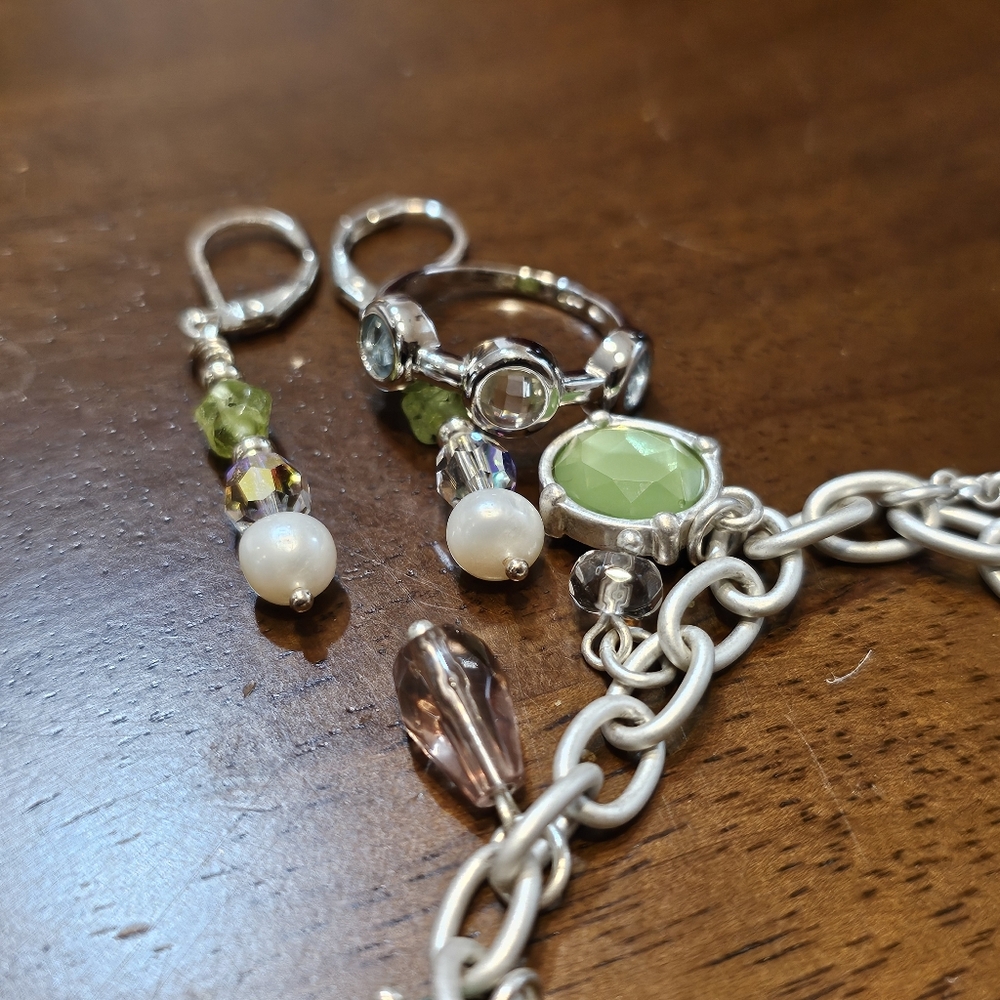 SET! Lia Sophia Necklace with 925 Peridot & Pearl Earrings and Ring - Picture 11 of 16